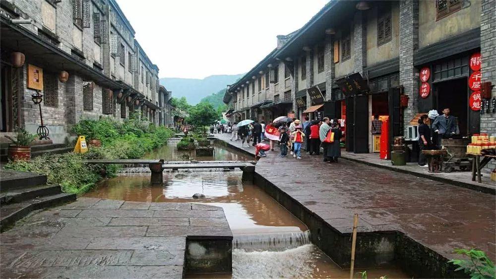 省关工委举办医疗专家服务团成立启动仪式暨首场义诊活动